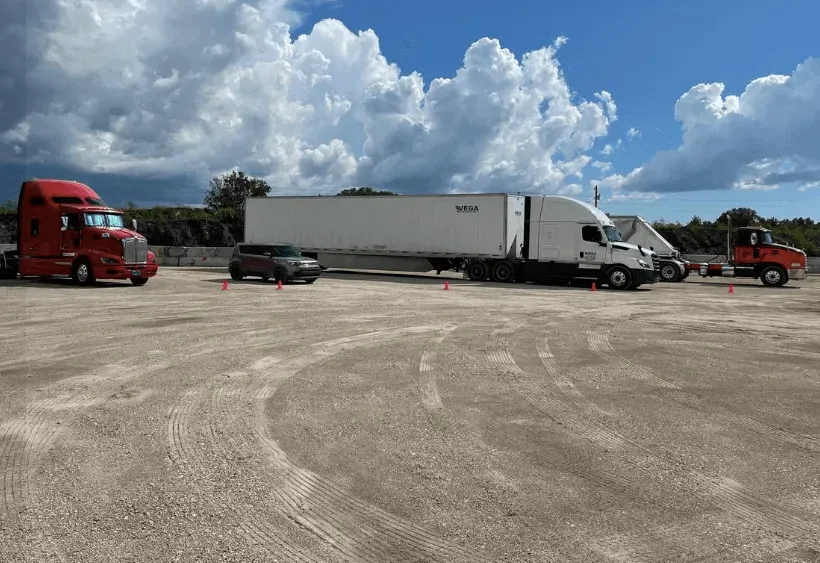 Commercial truck parking in Land O' Lakes
